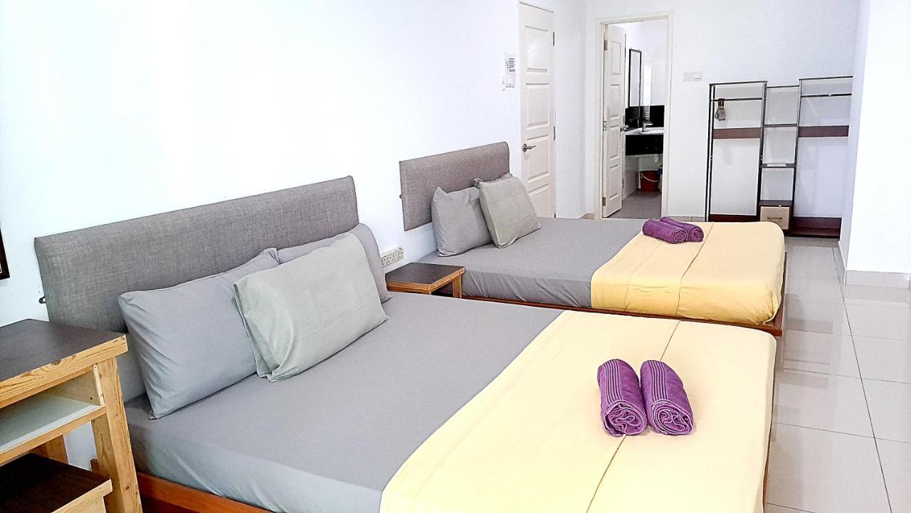 Mansion One Entire House 3 Queenbeds - Spacious Balcony Seaview 조지타운 외부 사진