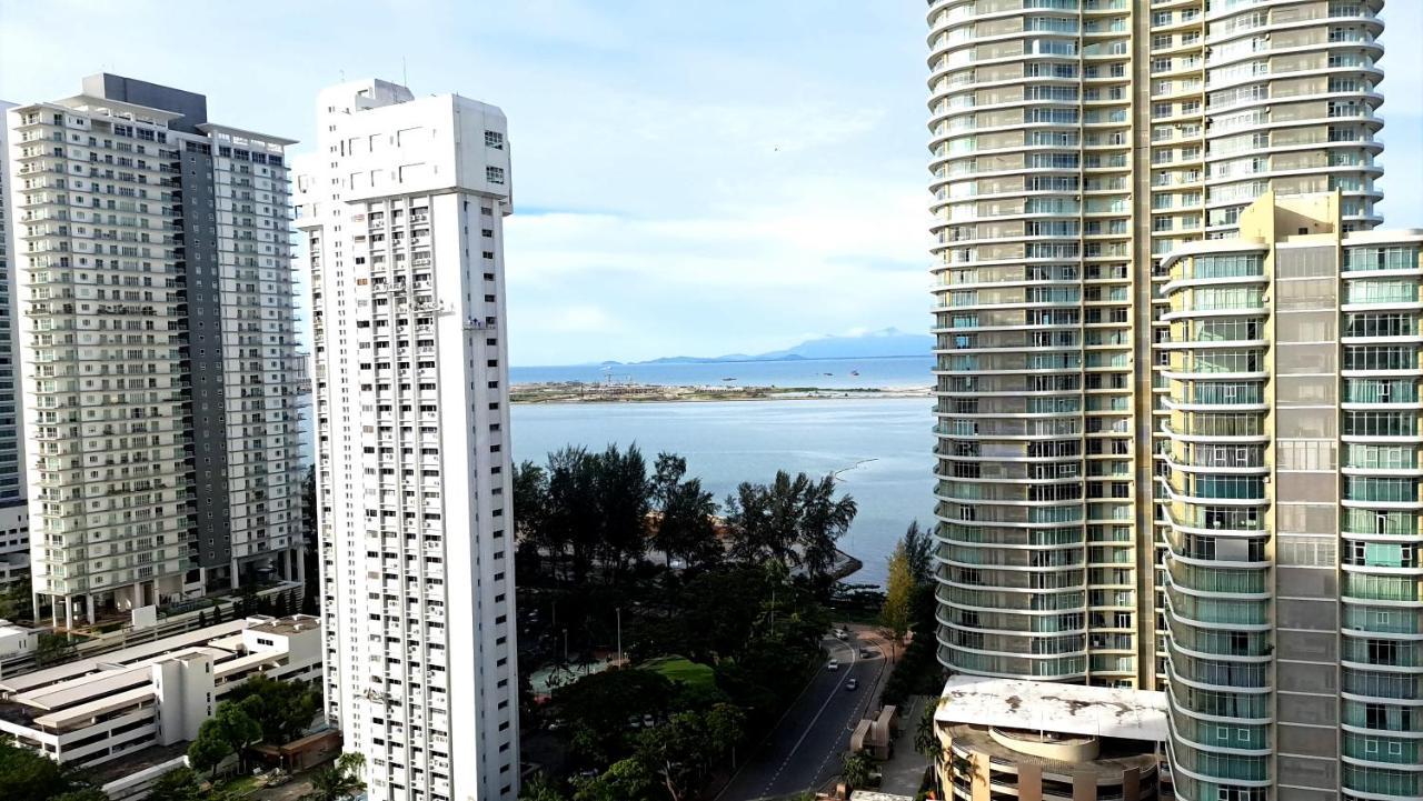 Mansion One Entire House 3 Queenbeds - Spacious Balcony Seaview 조지타운 외부 사진